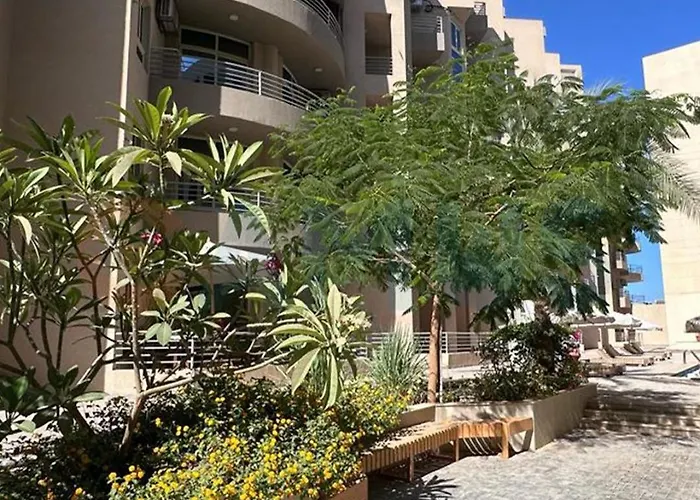 Apartment Camus 448a, Princess